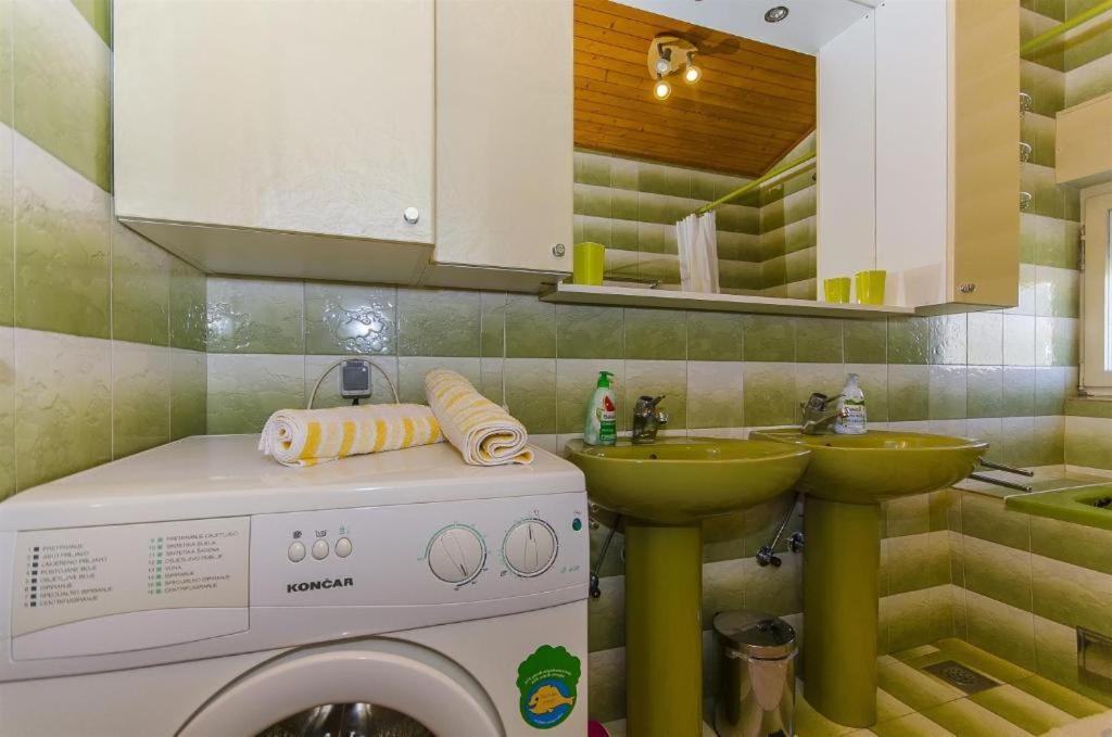 Three Bedroom Apartment With Amazing Sea View Трогир Экстерьер фото