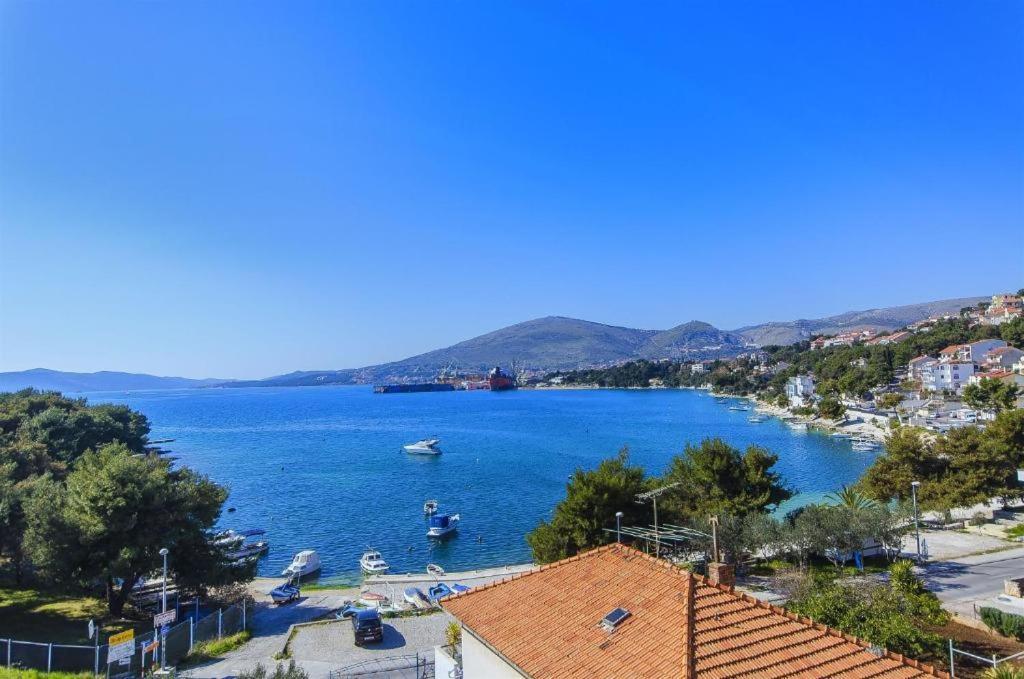 Three Bedroom Apartment With Amazing Sea View Трогир Экстерьер фото
